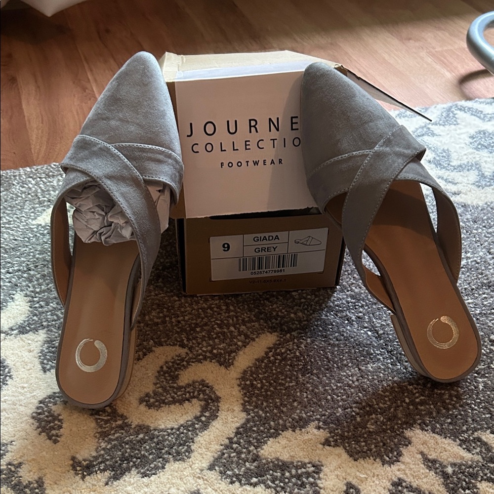Journee Collection Giada Gray Mules